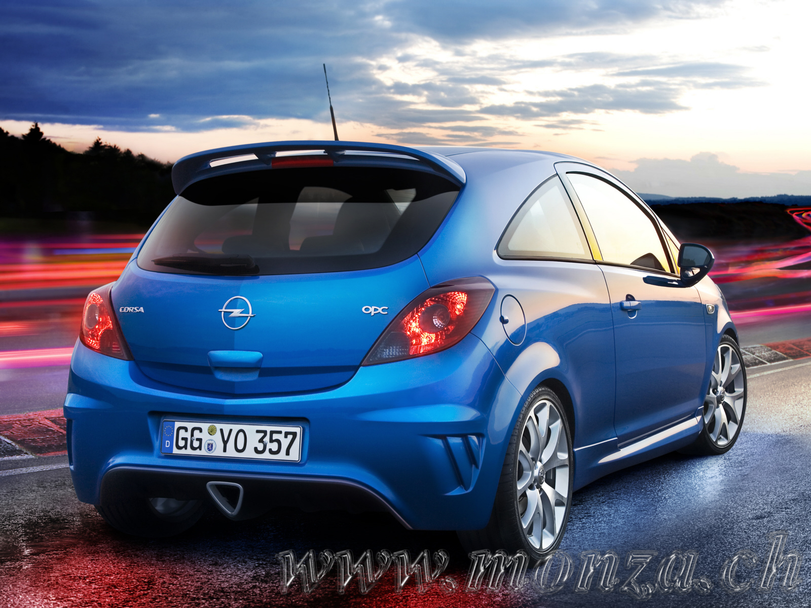 corsa_d_opc_hinten.jpg